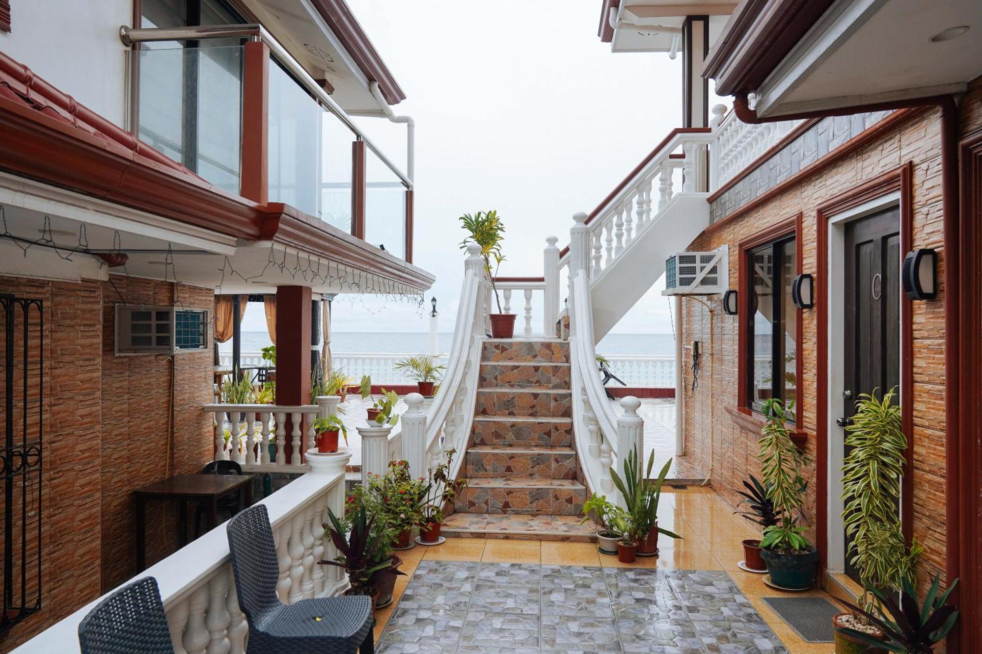 Reddoorz Plus At Billy'S Resort Oslob Exteriör bild